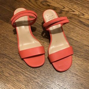 A New Day sandals, size 5